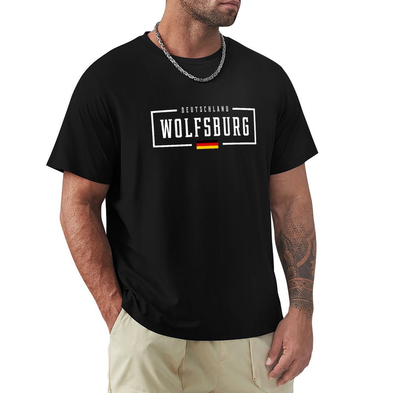 Wolfsburg Deutschland Germany  - Street Fashion Germany บทวิจารณ์และราคา