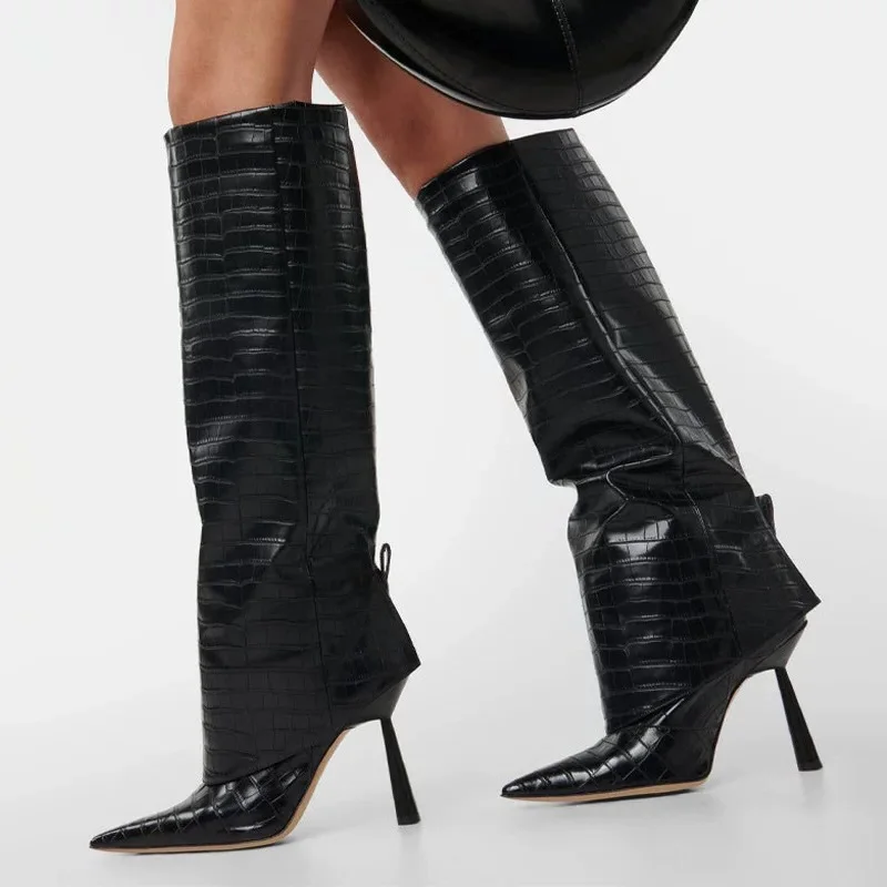 Eilyken 2026 Autumn Winter Des - Street Fashion Rome บทวิจารณ์และราคา