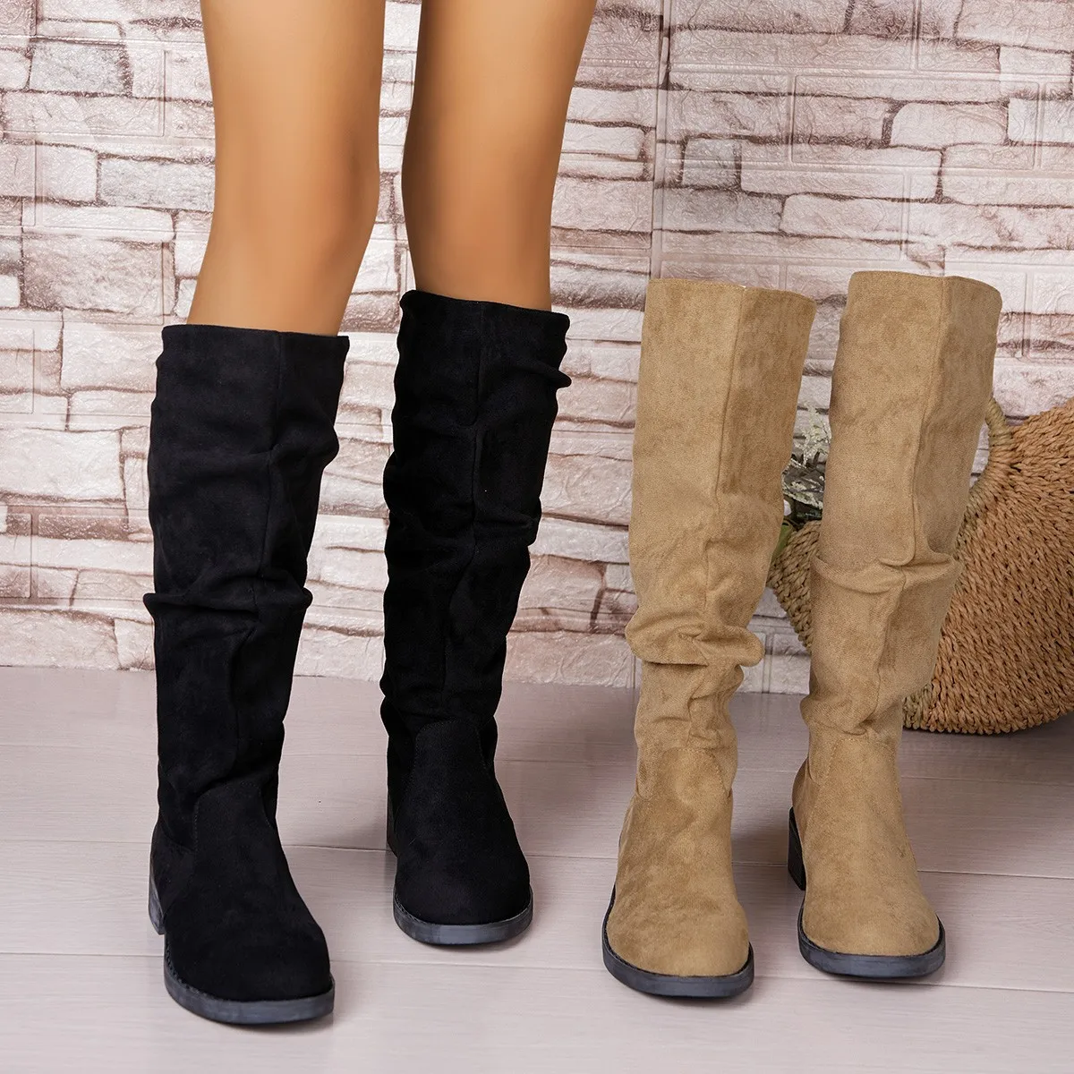 Pleated Boots Women Faux Suede - Street Fashion Rome บทวิจารณ์และราคา